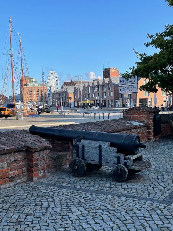 Dock 07 - Modernes 4 Sterne-Ferienapartment Direkt Am Hafen Wißmar Eksteriør bilde