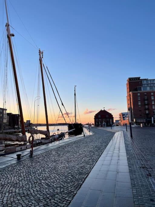 Dock 07 - Modernes 4 Sterne-Ferienapartment Direkt Am Hafen Wißmar Eksteriør bilde